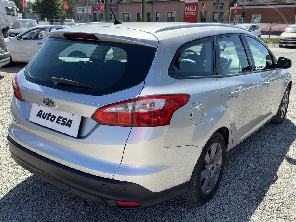 2011 Ford FOCUS - 4