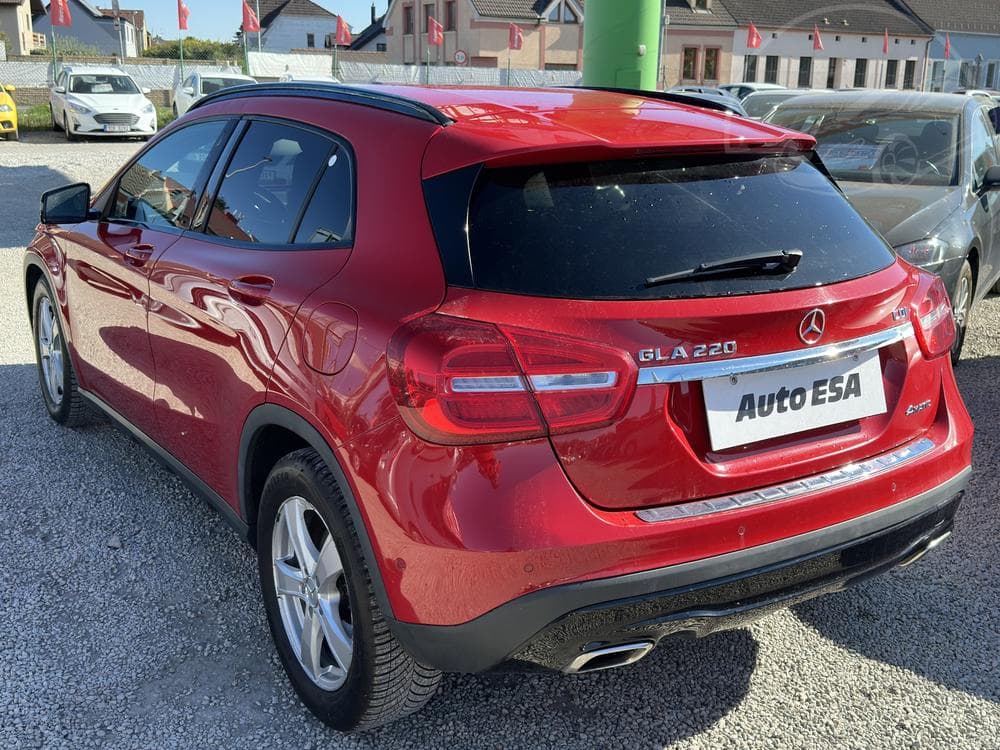 2014 Mercedes-Benz GLA - 21