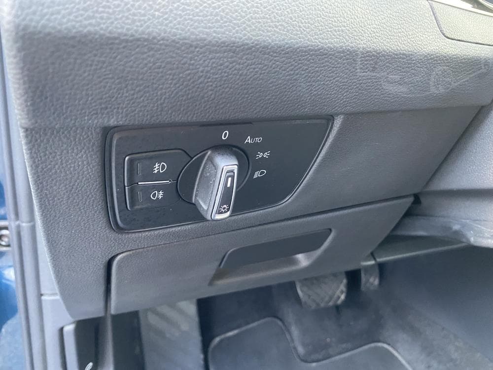 2022 Volkswagen PASSAT - 31
