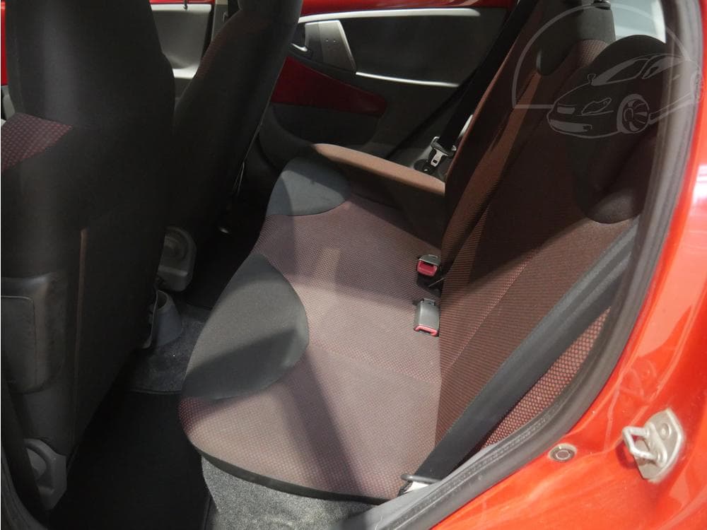 2010 Toyota AYGO - 10