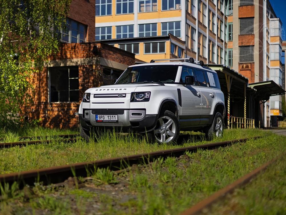 2022 Land Rover DEFENDER - 9