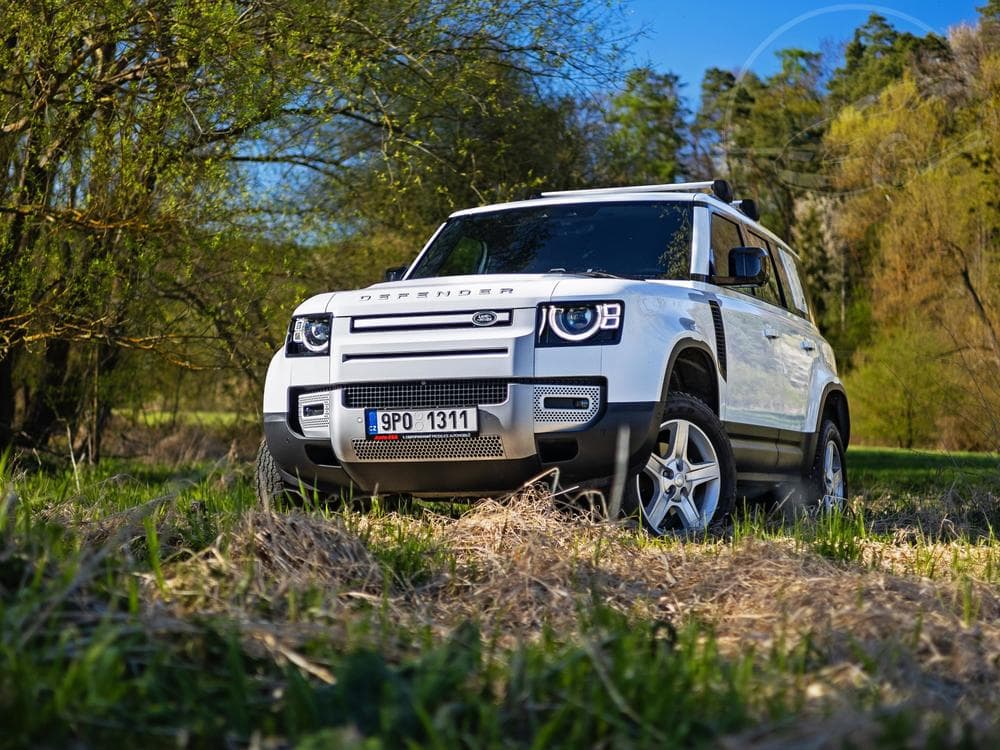 2022 Land Rover DEFENDER - 13