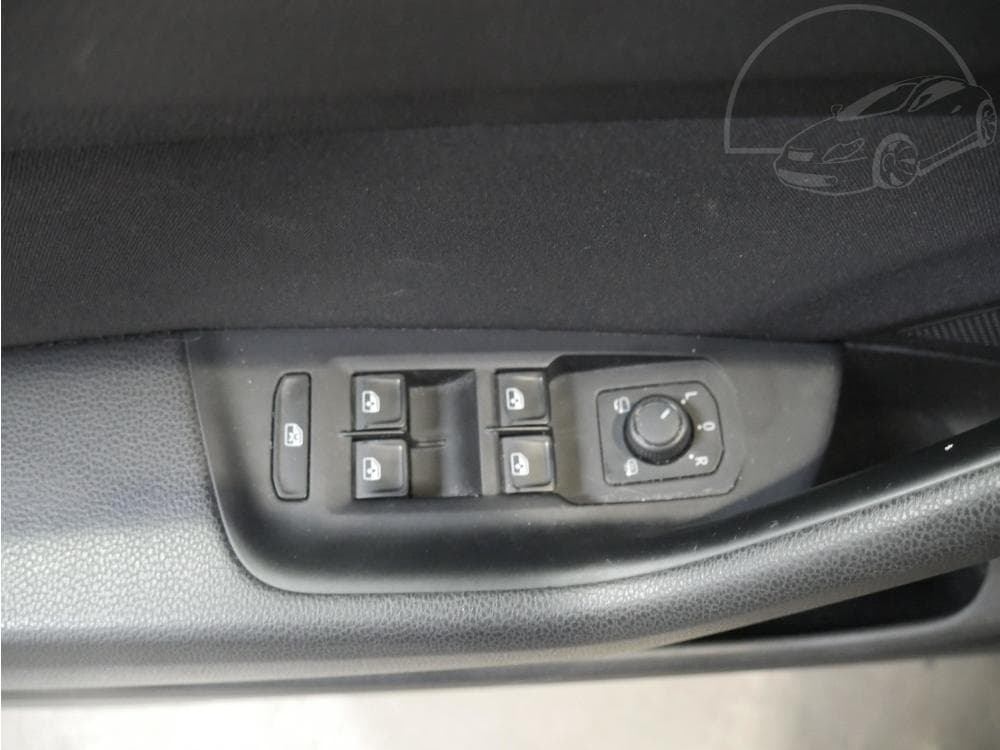 2017 Volkswagen PASSAT - 21