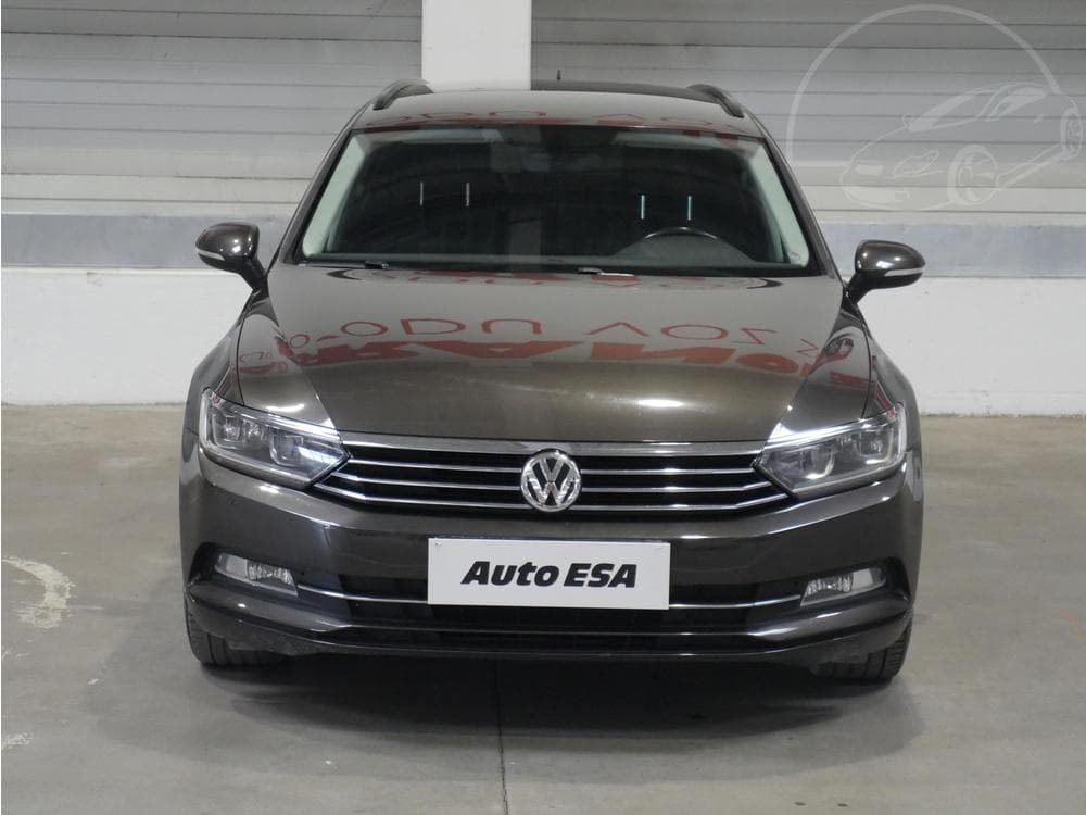 2017 Volkswagen PASSAT - 3