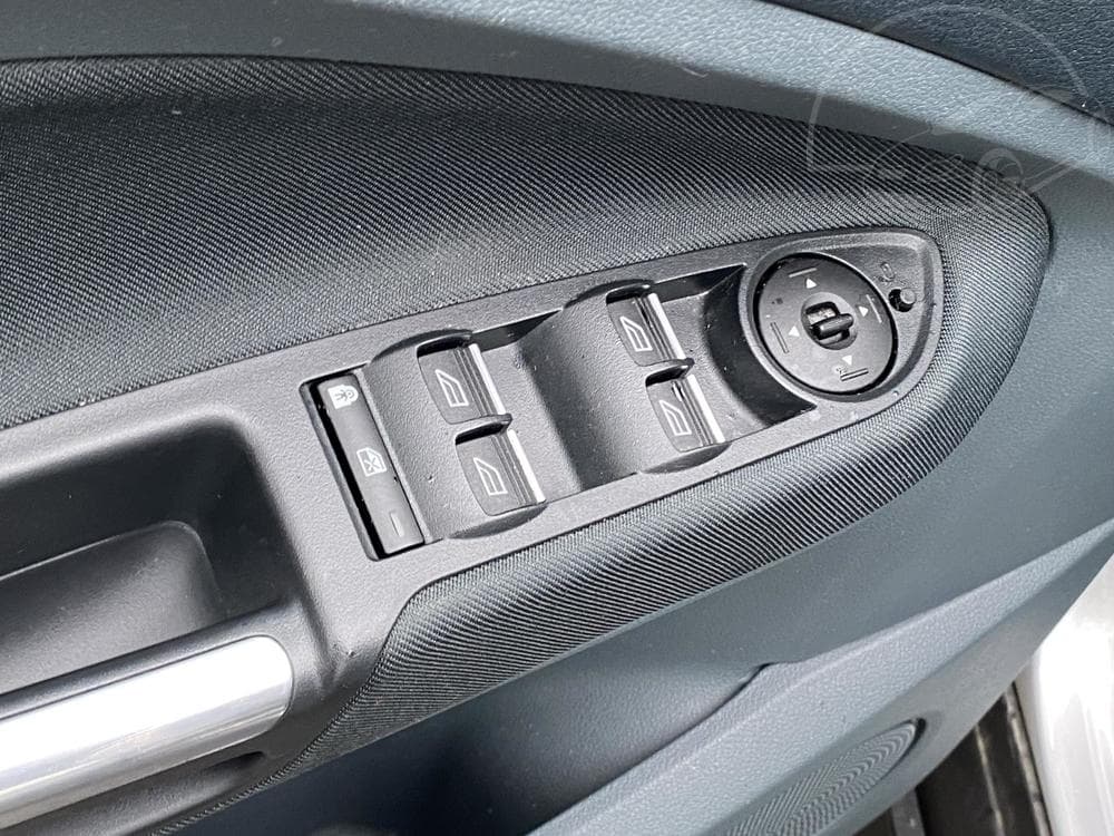 2015 Ford C-MAX - 11