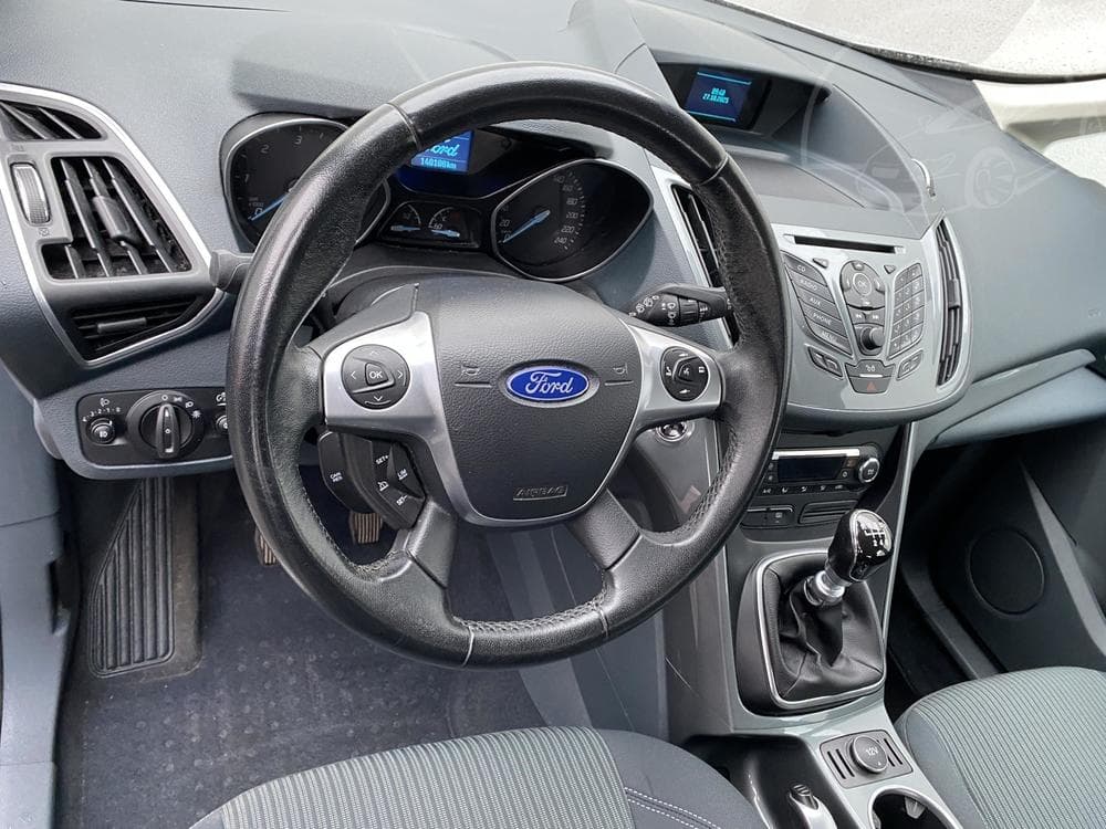 2015 Ford C-MAX - 12