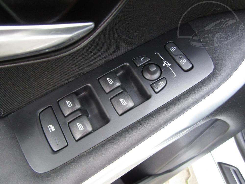 2013 Volvo V40 - 12
