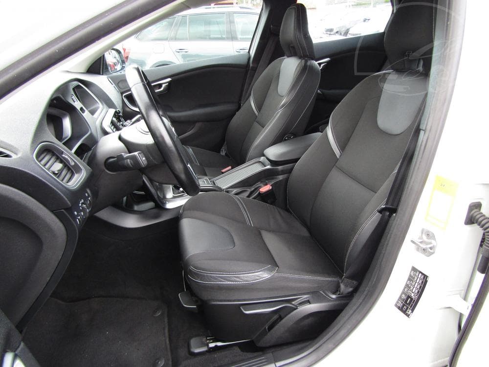 2013 Volvo V40 - 9