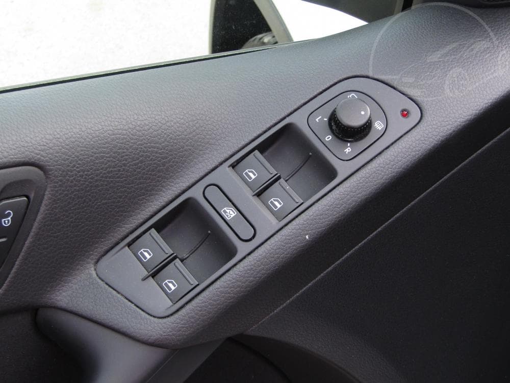 2014 Volkswagen Tiguan - 11