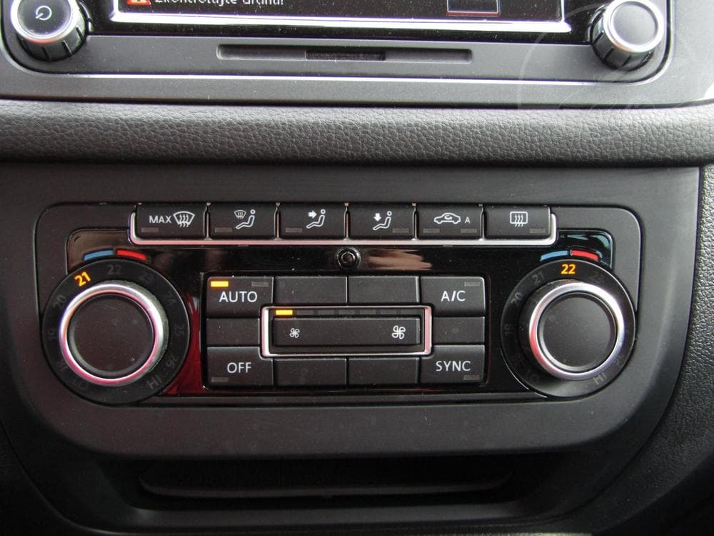 2014 Volkswagen Tiguan - 16