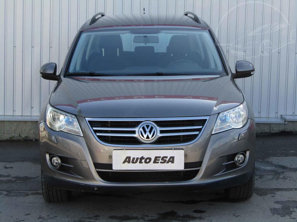 2010 Volkswagen TIGUAN - 2