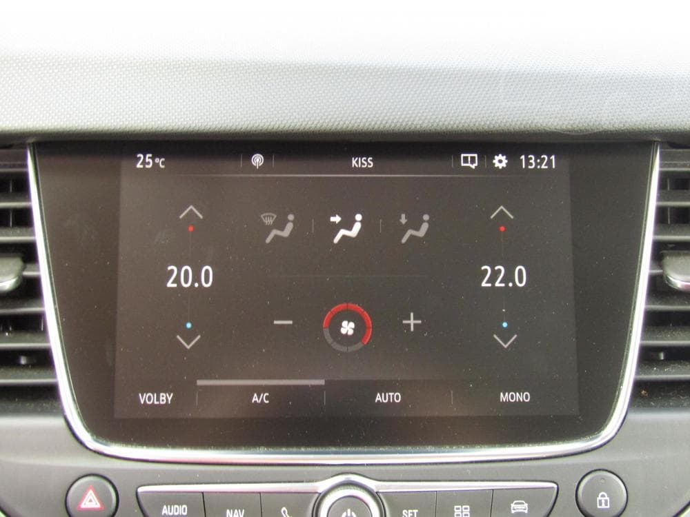 2021 Opel CROSSLAND - 40