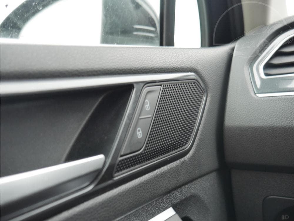2016 Volkswagen TIGUAN - 49