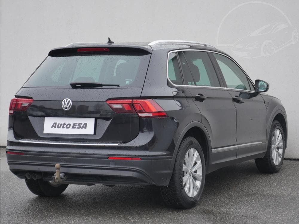 2016 Volkswagen TIGUAN - 10
