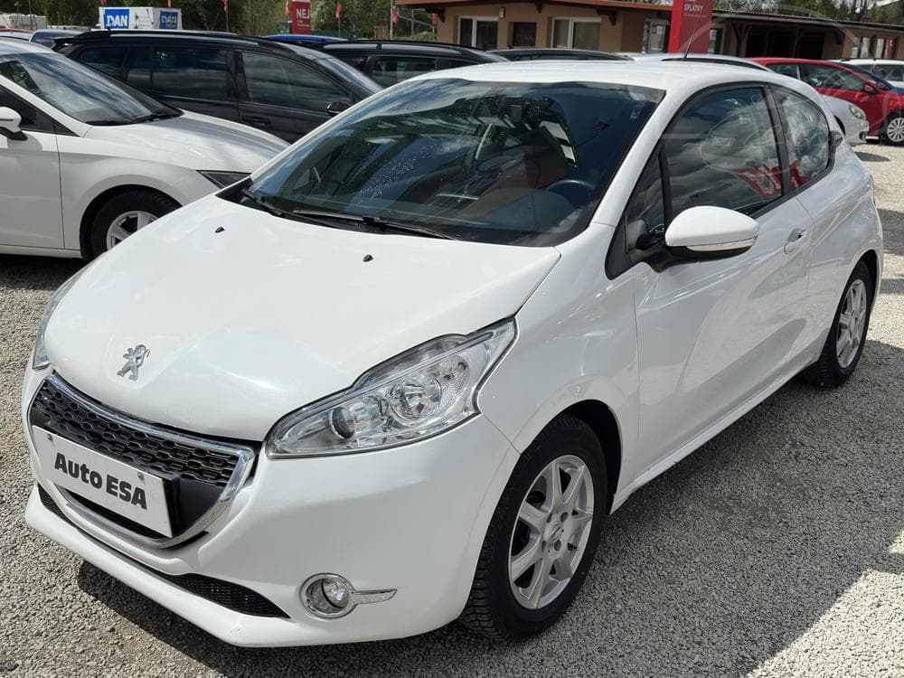 2012 Peugeot 208 - 3