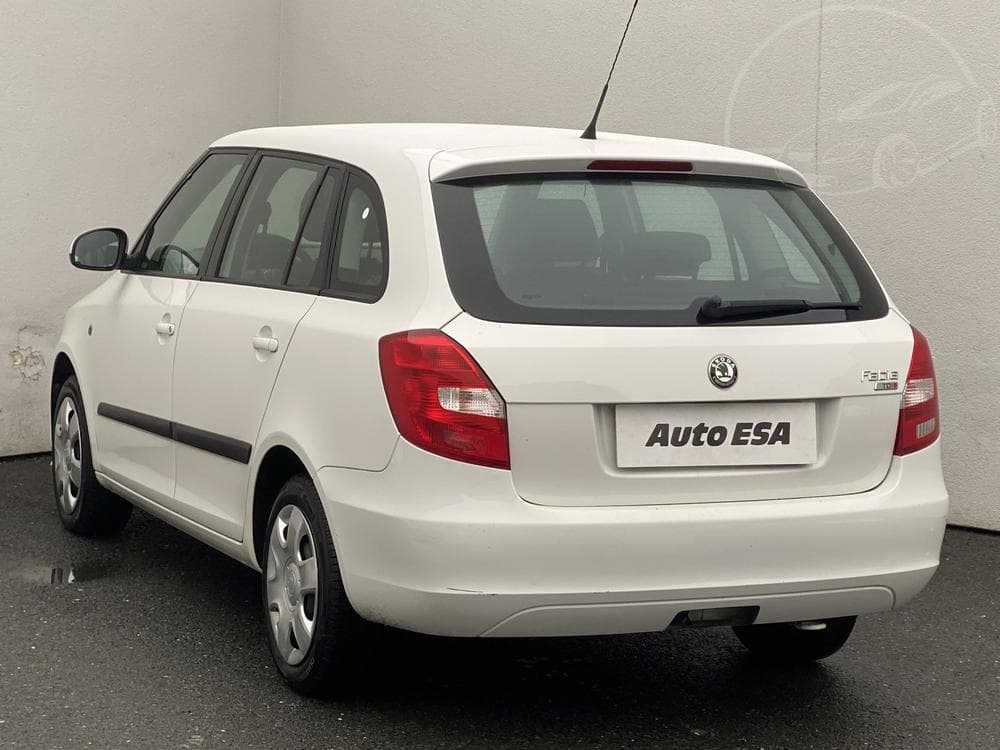 2010 Škoda FABIA - 6