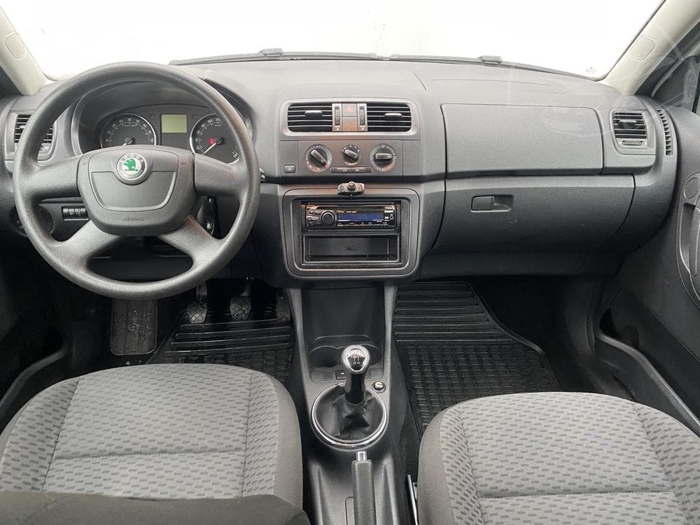2010 Škoda FABIA - 8