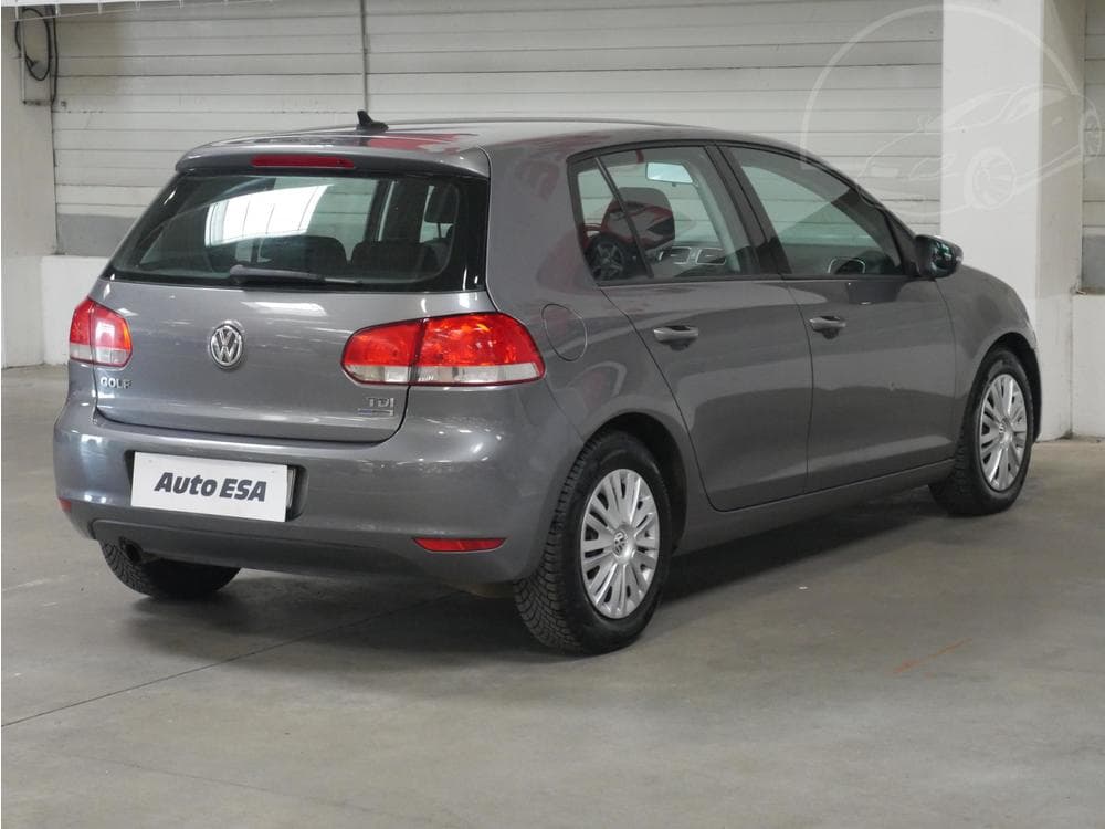 2010 Volkswagen GOLF - 4