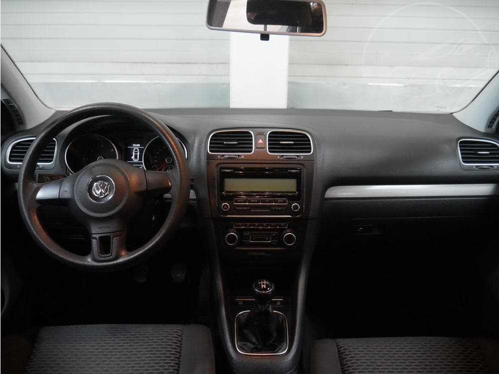 2010 Volkswagen GOLF - 8