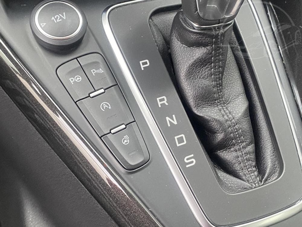 2015 Ford Focus - 15