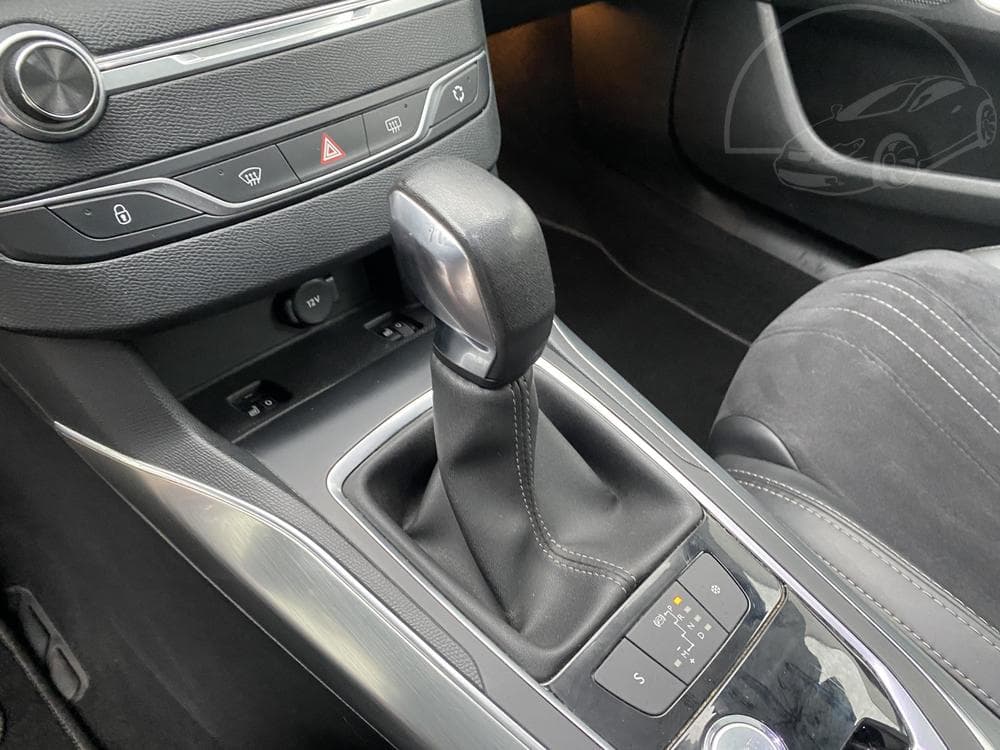 2016 Peugeot 308 - 15