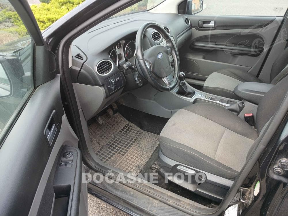 2009 Ford FOCUS - 3
