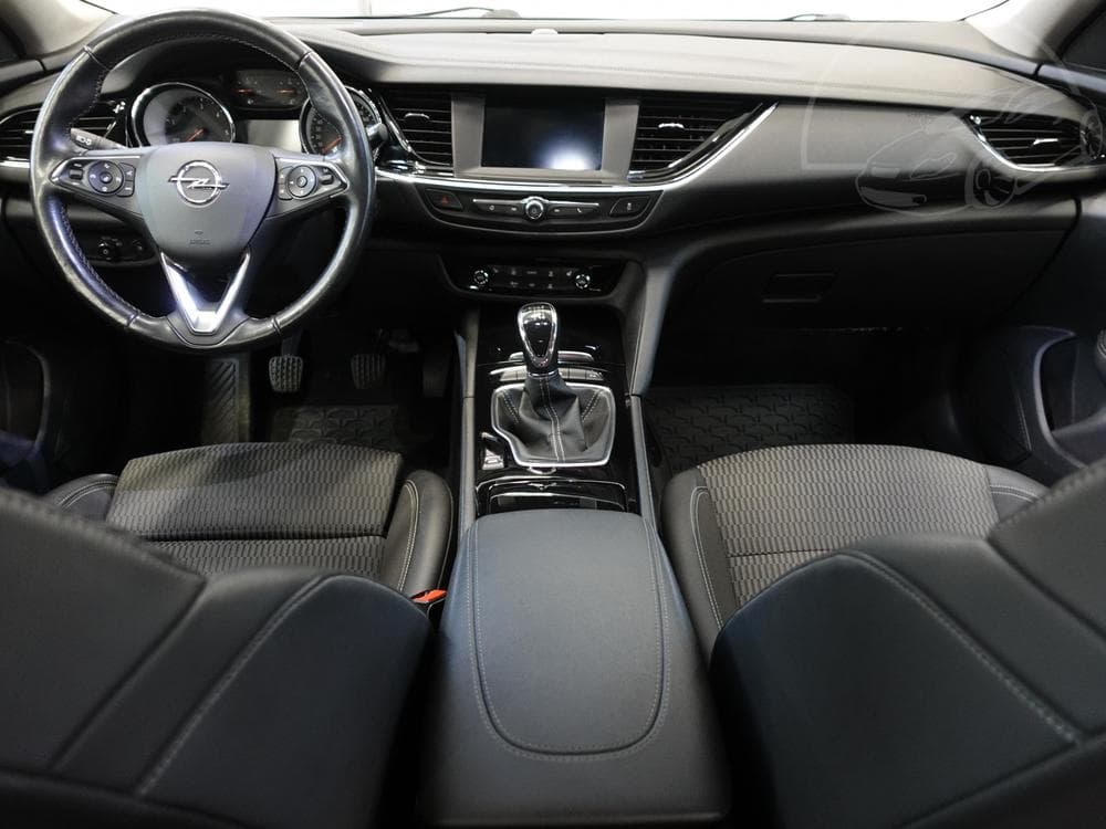 2019 Opel Insignia - 8