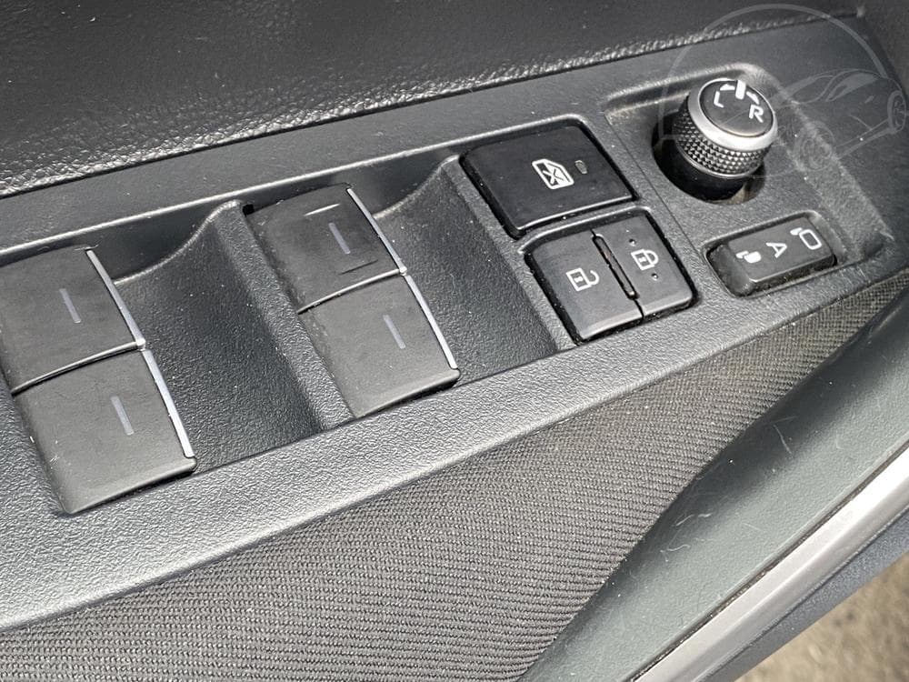 2023 Toyota COROLLA - 21