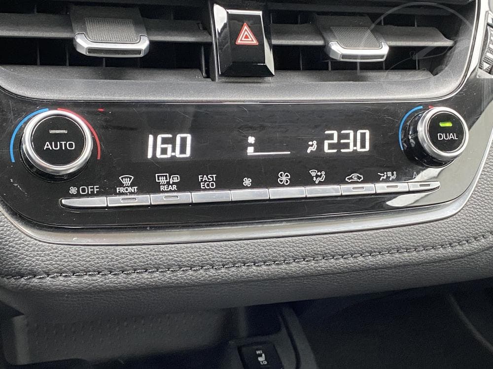 2023 Toyota COROLLA - 31