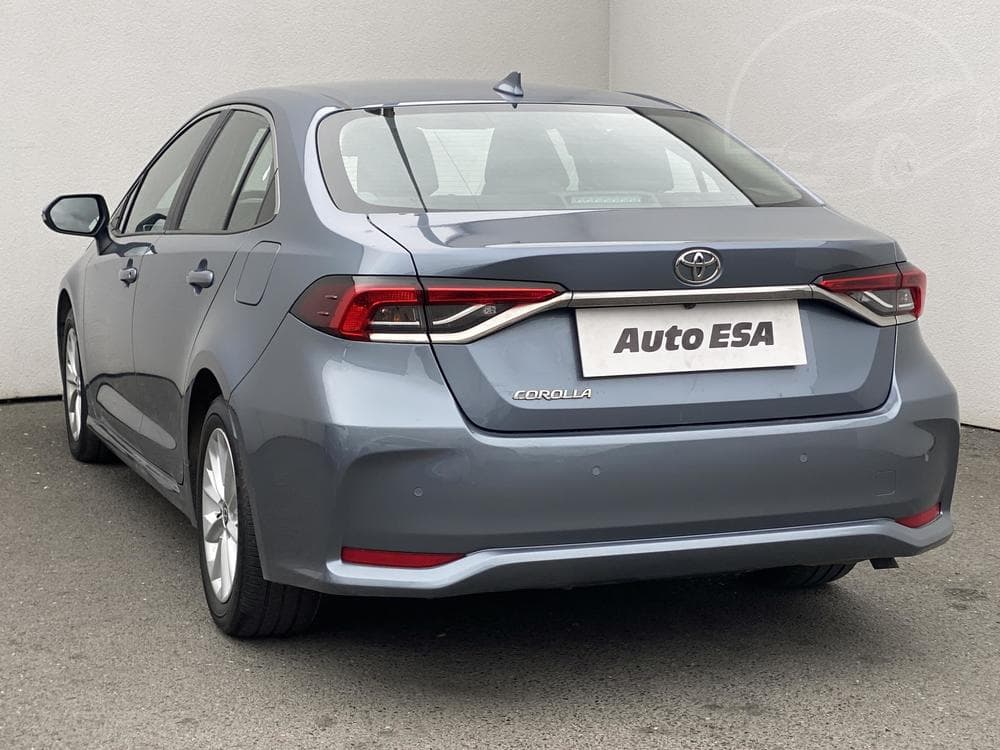 2023 Toyota COROLLA - 11