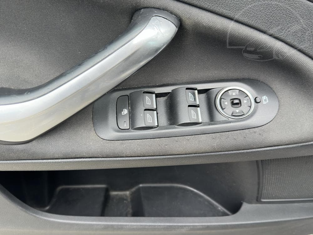 2013 Ford MONDEO - 11