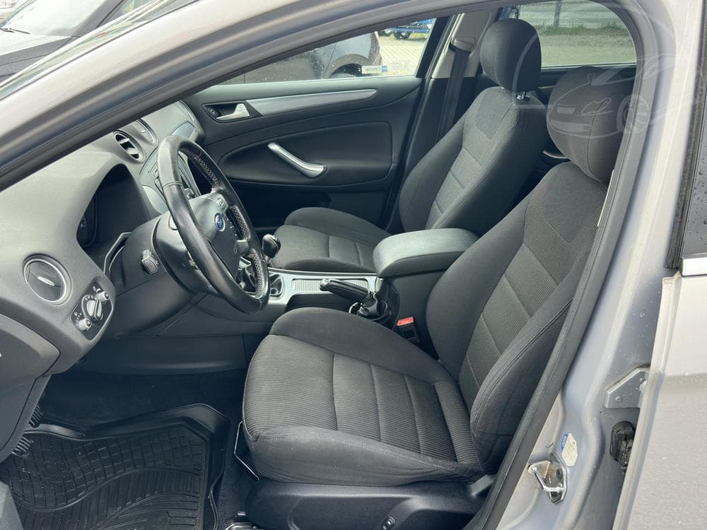 2013 Ford MONDEO - 9