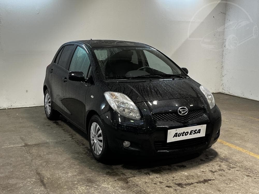 2012 Daihatsu CHARADE
