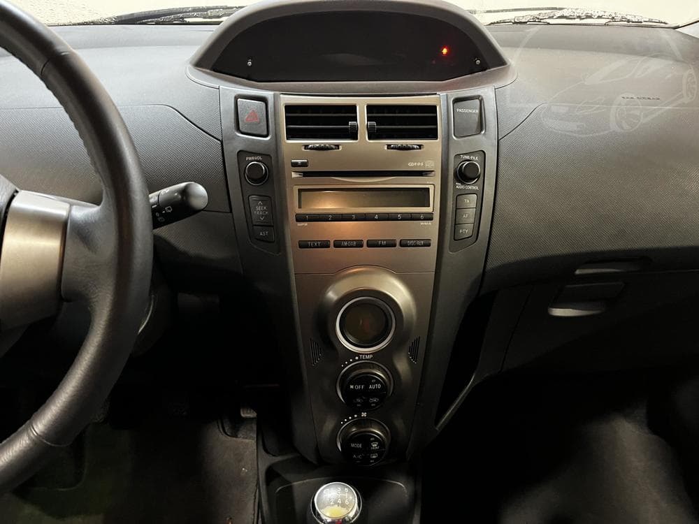 2012 Daihatsu CHARADE - 9