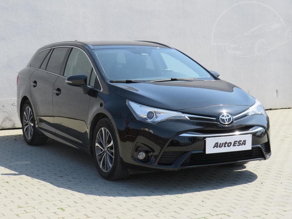 2017 Toyota AVENSIS