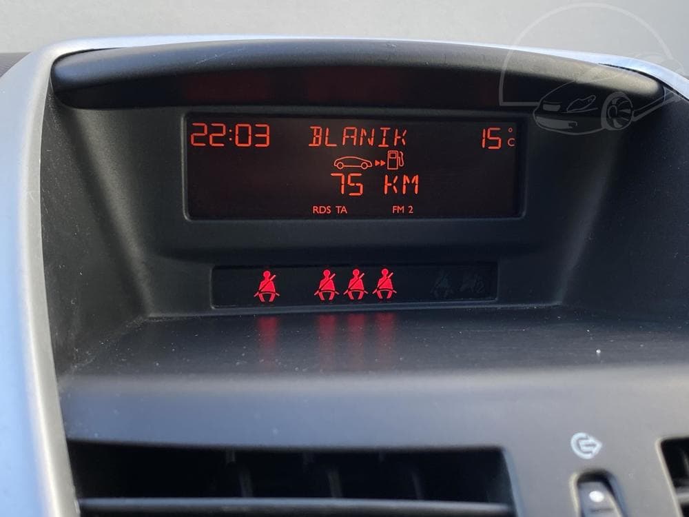 2008 Peugeot 207 - 27