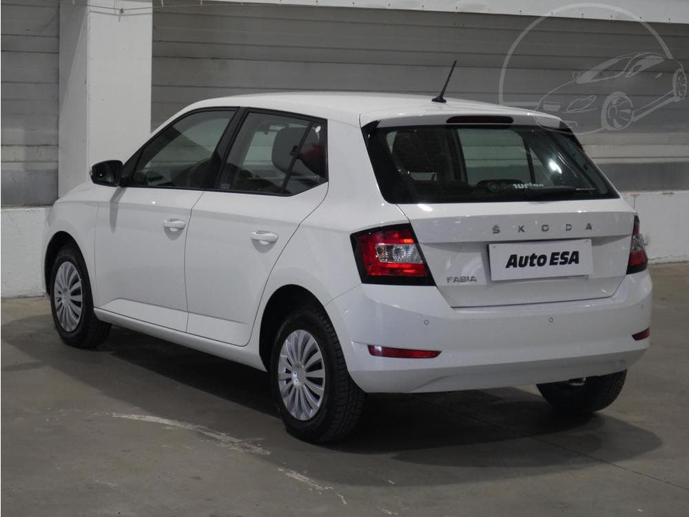 2020 Škoda FABIA - 11