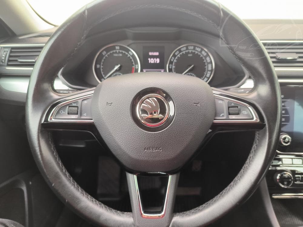 2017 Škoda SUPERB - 52