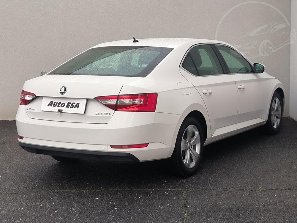 2017 Škoda SUPERB - 10