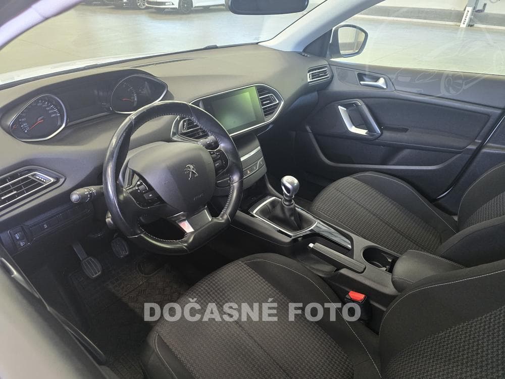 2018 Peugeot 308 - 5