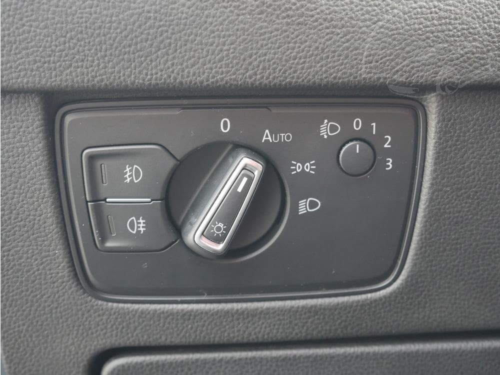 2015 Volkswagen PASSAT - 55