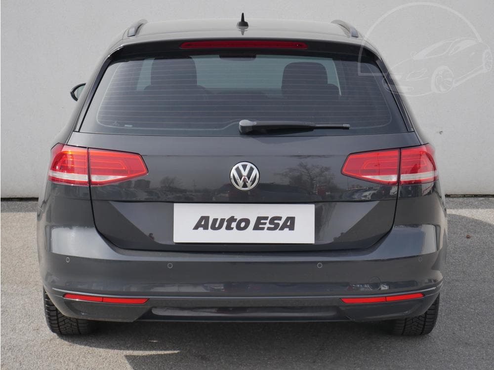 2015 Volkswagen PASSAT - 13