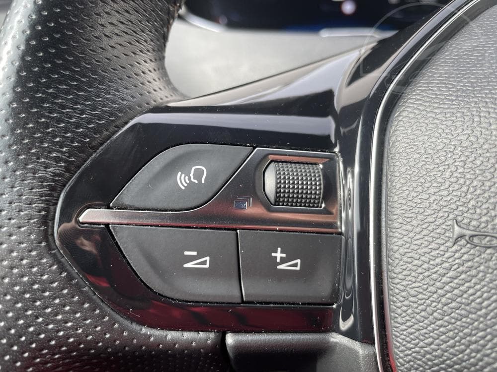 2018 Peugeot 3008 - 17