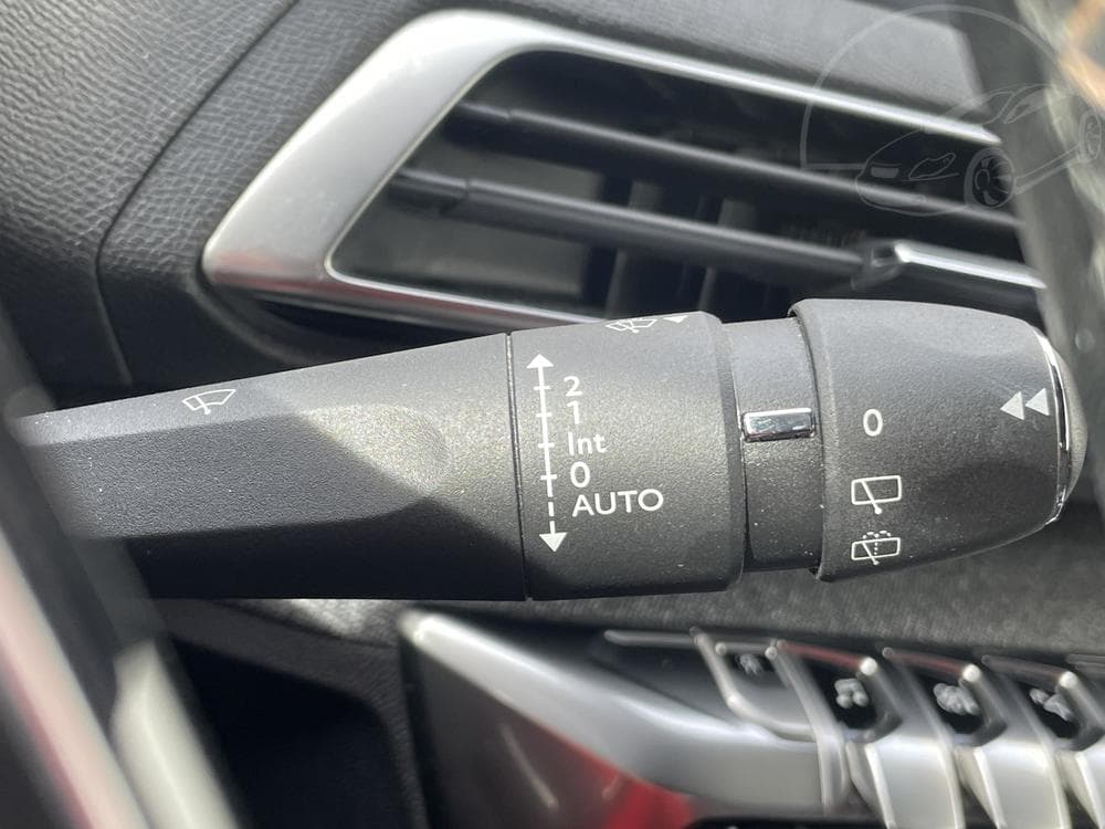 2018 Peugeot 3008 - 19