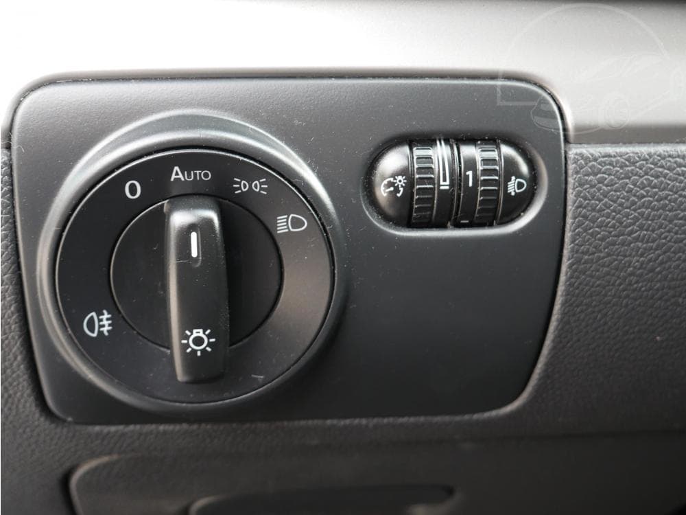 2013 Volkswagen GOLF - 15