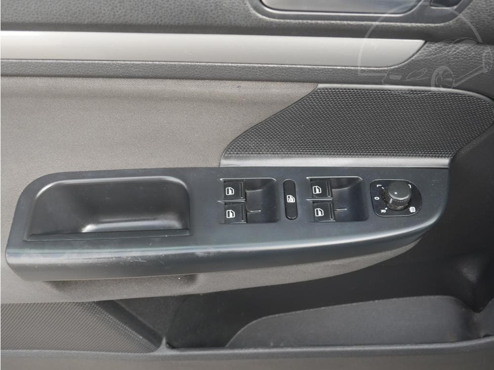 2013 Volkswagen GOLF - 16