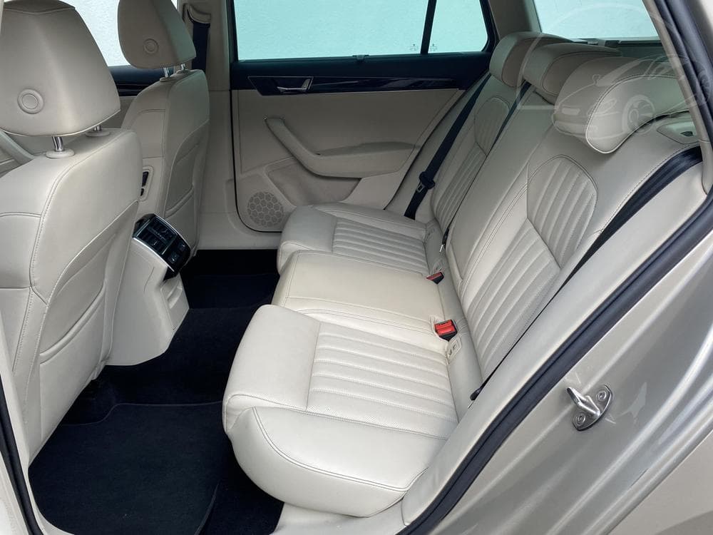 2022 Škoda SUPERB - 37