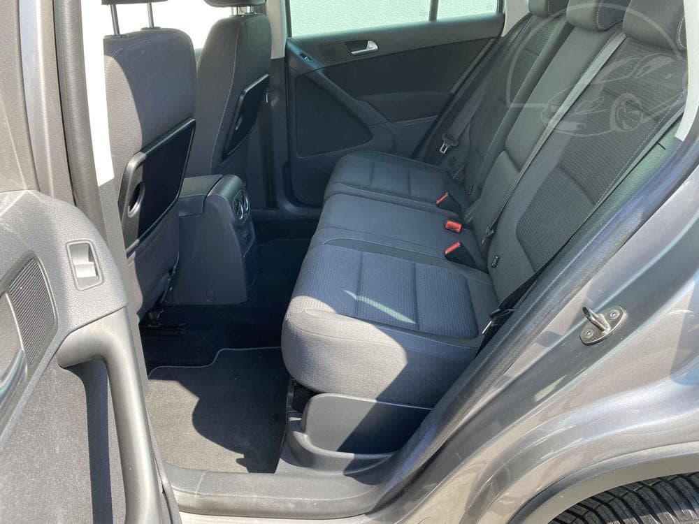 2011 Volkswagen TIGUAN - 10