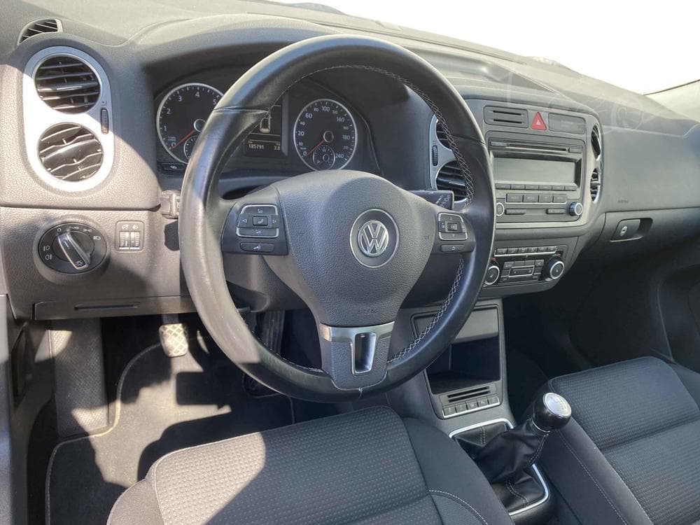 2011 Volkswagen TIGUAN - 12