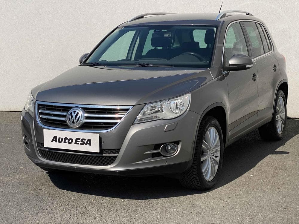 2011 Volkswagen TIGUAN - 3